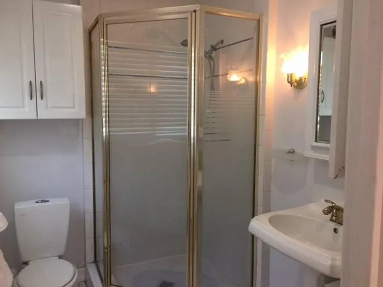 6614 Noble Ave #2 — Photo 11
