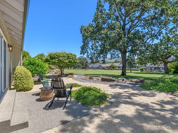 5th image of 378 Miramonte Place
