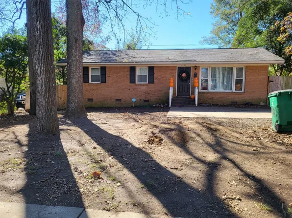 1101 Pondella Dr, Charlotte, NC 28213