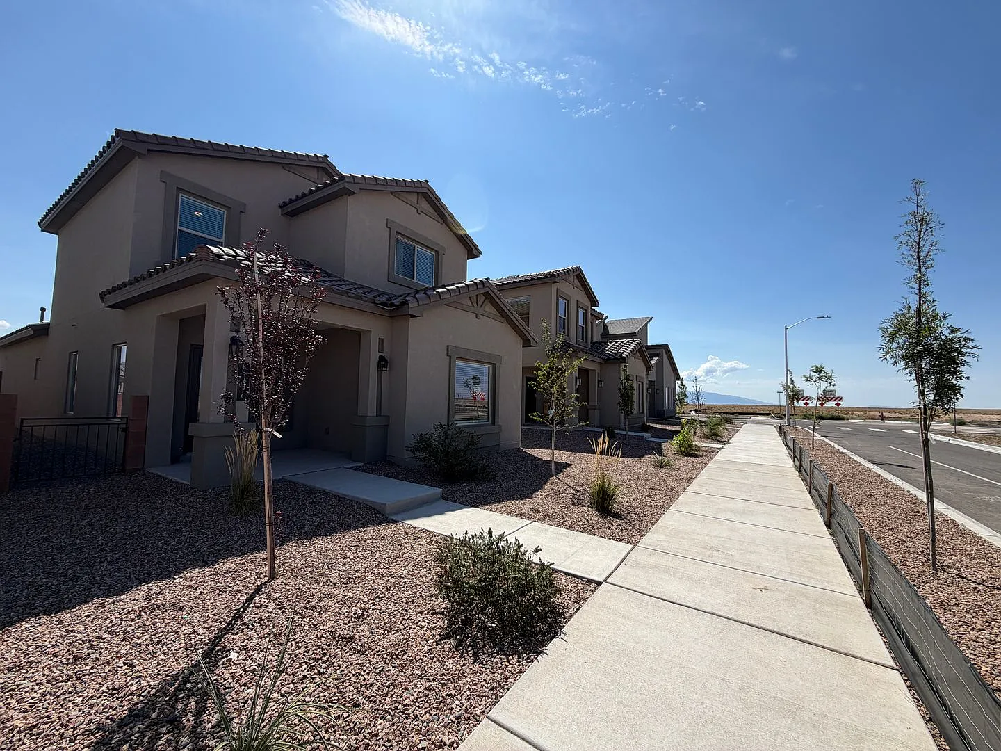 3 Bedroom New Build Home Available in Mesa Del Sol Near Netflix Studios! — Photo 3