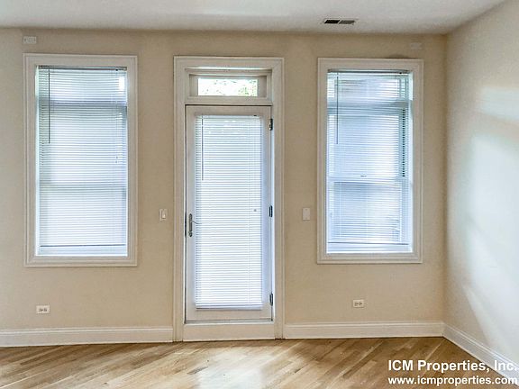 5th image of 2324 N Southport Ave #2C