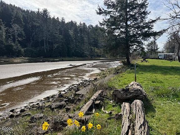 3rd image of 5142 SE Highway 101 #28