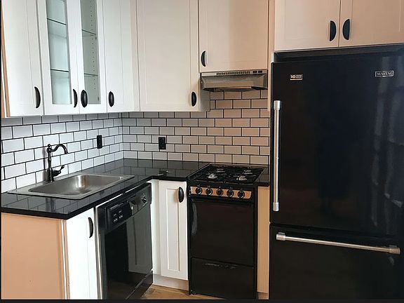 3rd image of 335 Saint Nicholas Ave Unit 2C