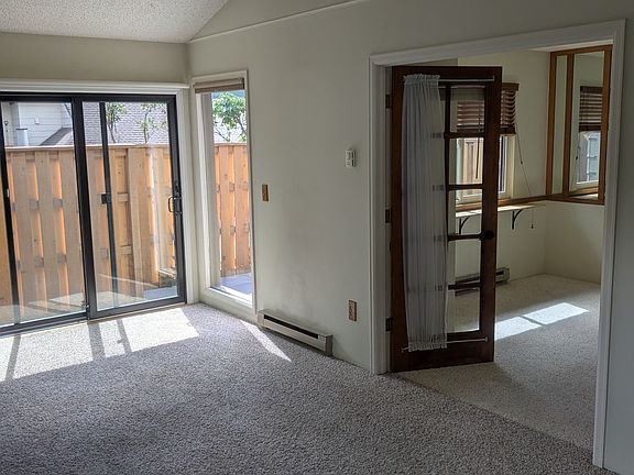 5th image of 1010 S Saint Vrain Ave Unit C4