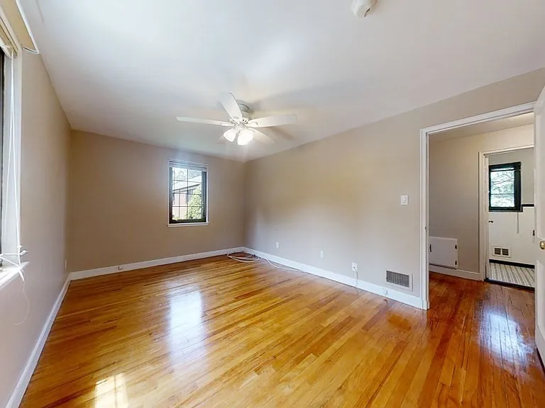 41 Grant Ave #41 — Photo 9