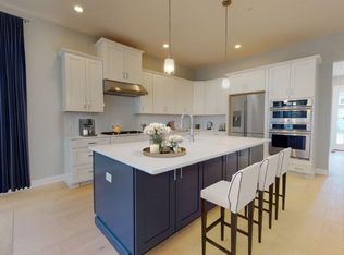 99 Wheeler Dr #4, Boxborough, MA 01719