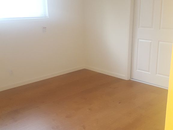 3rd image of 717 Linden Ave APT 3