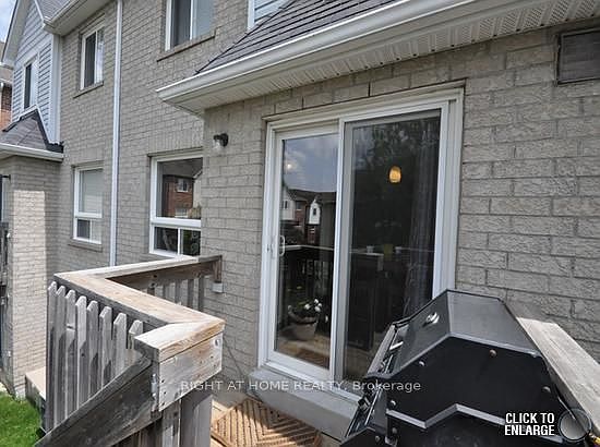 2nd image of 135 Hartford Cres