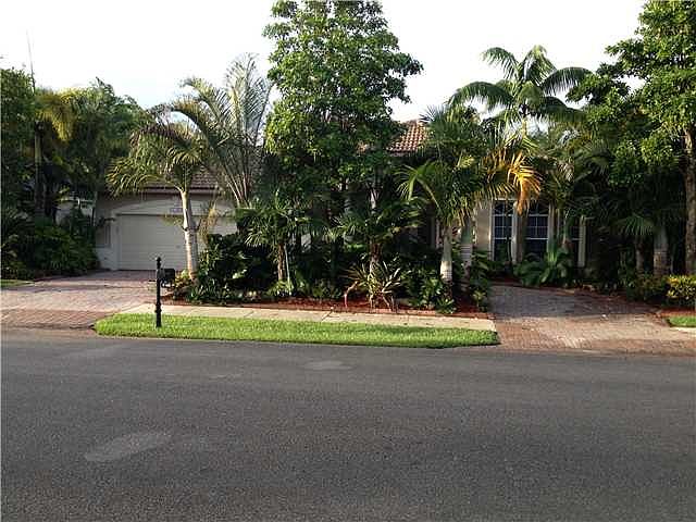 2nd image of 8108 S Savannah Cir