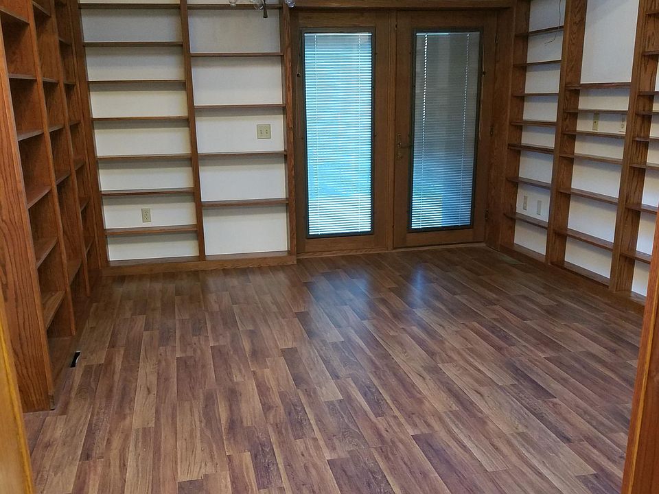 701 E Center St Inman KS Zillow