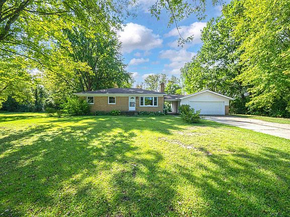 4th image of 47062 Sugarbush Rd