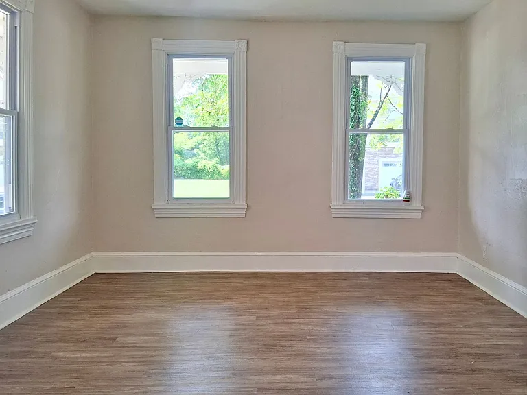 27 Ellis St — Photo 17
