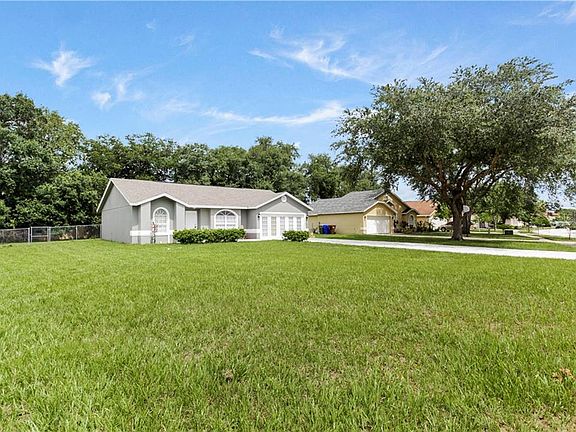 3rd image of 2422 Quail Hollow Ave