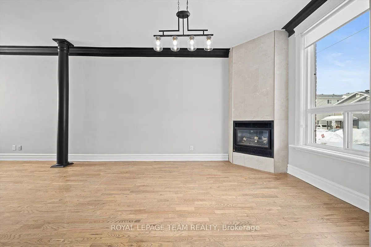3 bed, $3,200 — Photo 2