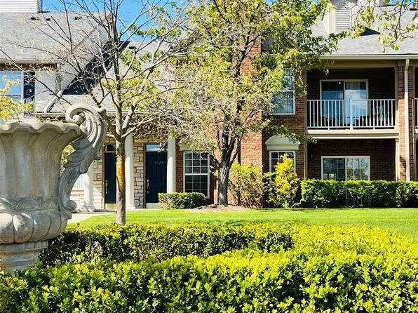3624 Oakmonte Blvd #82, Rochester, MI 48306