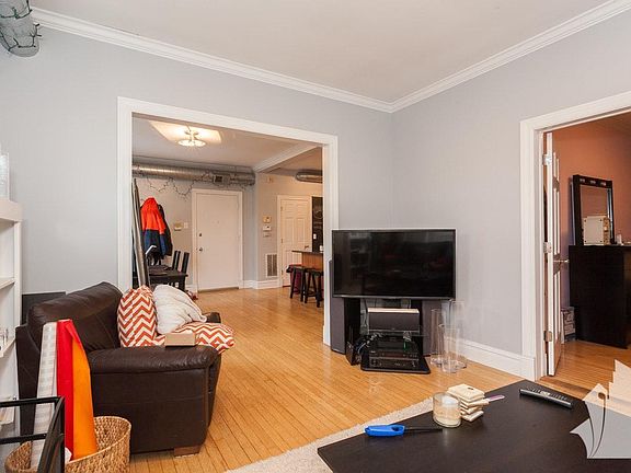 4th image of 1626 W Carmen Ave #1