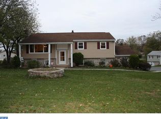 1243 Crestwood Dr, Pottstown, PA 19464