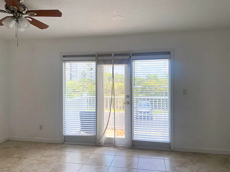 3342 N Key Dr #L6 — Photo 12