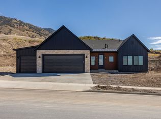 642 E 250 N, Providence, UT 84332