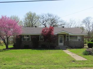 524 Church Ave, Mulberry, AR 72947