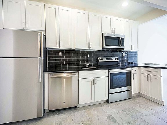 2nd image of 369 W 126th St #5A