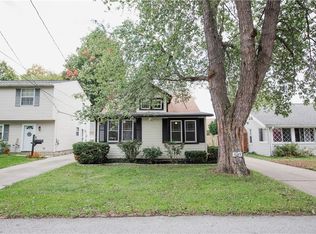 1045 Elmwood Dr, Willoughby, OH 44094