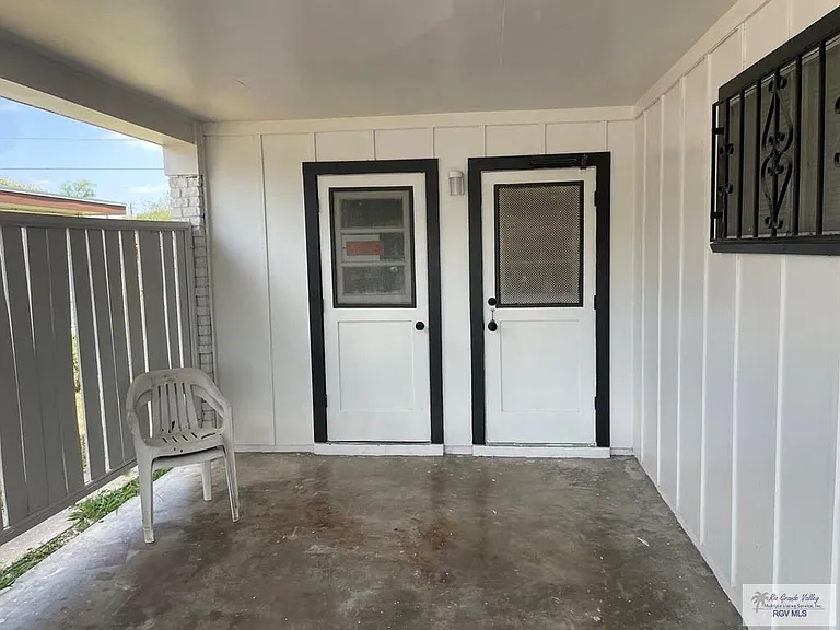 1617 E Los Ebanos Blvd — Photo 36