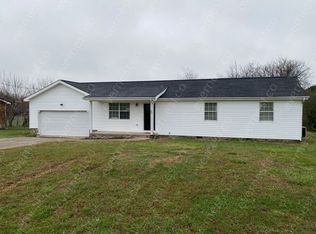 38 Davis Rd, Ringgold, GA 30736