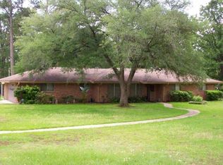 1300 Voyle St, Lufkin, TX 75901