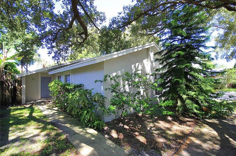1st image of 10338 Rosemount Dr