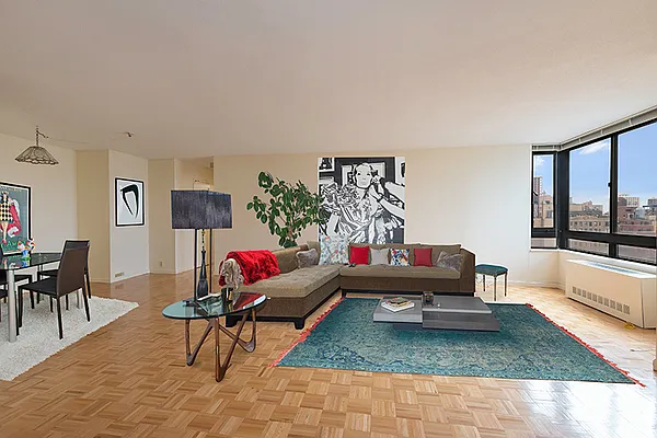 Sold by Amy L. Krischer R. E. | media 24