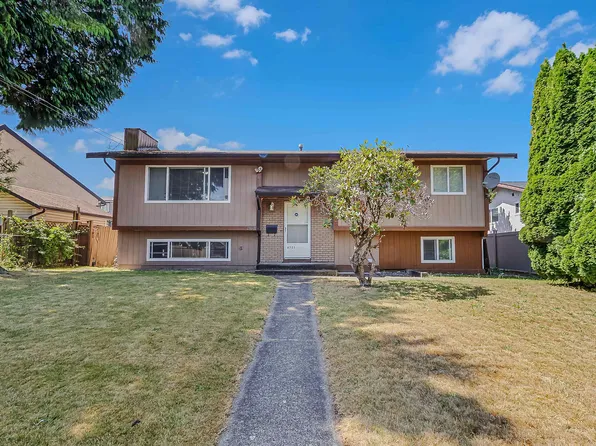 6721 132nd St, Surrey, BC V3W 4L7