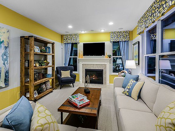 2nd image of 681 Olive Ln