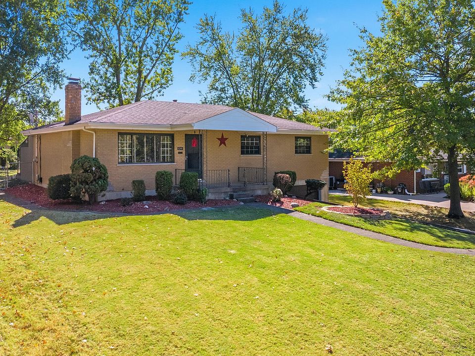 1st image of 3249 Fieldcrest Dr