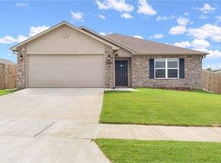 2959 W Azurite St, Fayetteville, AR 72704
