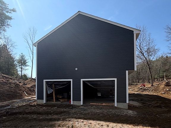 3rd image of 950 Old West Brookfield Rd