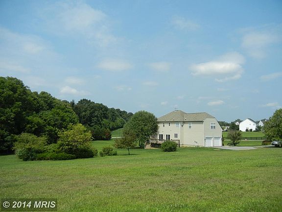 5th image of 425 Equestrian Cir