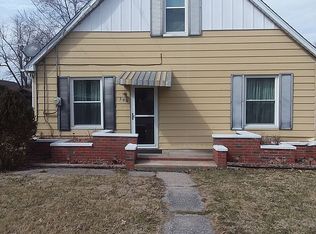 501 S 4th St, Livingston, IL