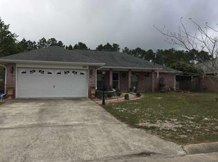 999 Lake Aire Dr, Pensacola, FL 32506