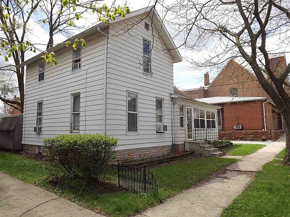 2nd image of 220 E William St