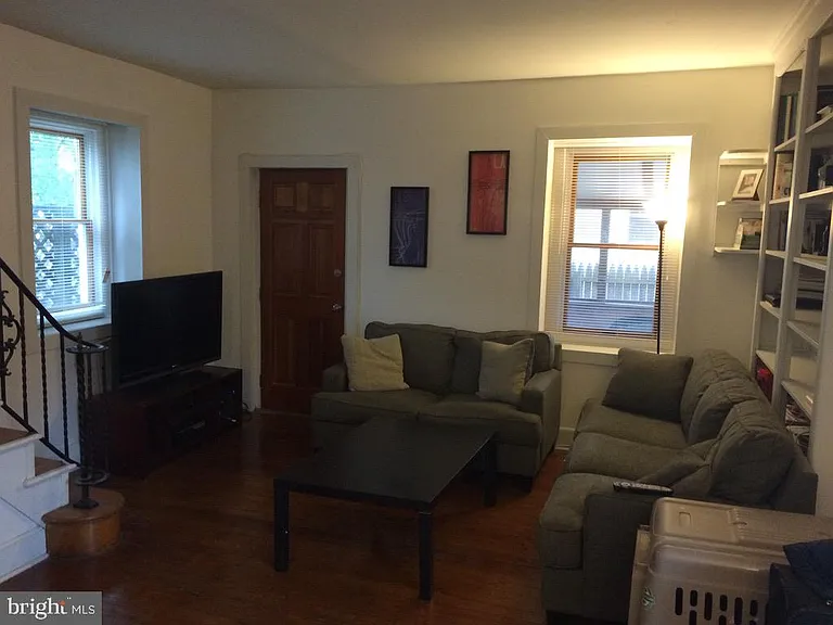 4876 Ogle St — Photo 7
