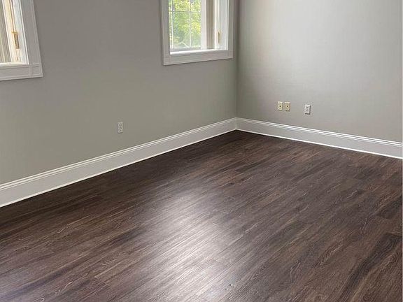 4th image of 8 Lincoln St APT 206