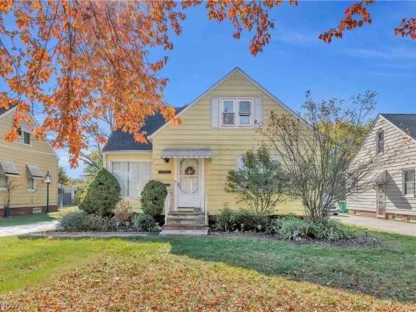 14700 James Ave, Maple Heights, OH 44137