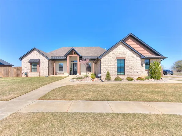 4820 Mustang Park Blvd, Mustang, OK 73064