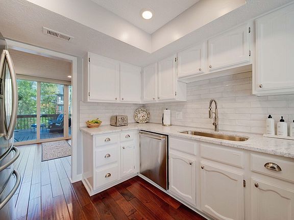 4th image of 4880 Clearfork Ln