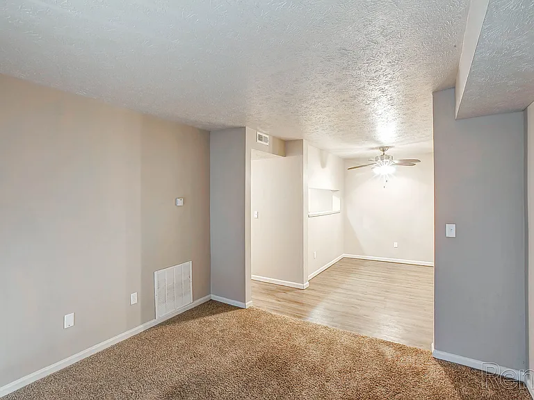 Prairie Green Apartment Homes — Photo 15