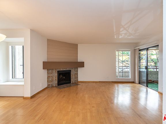 2nd image of 400 N Louise St APT 103