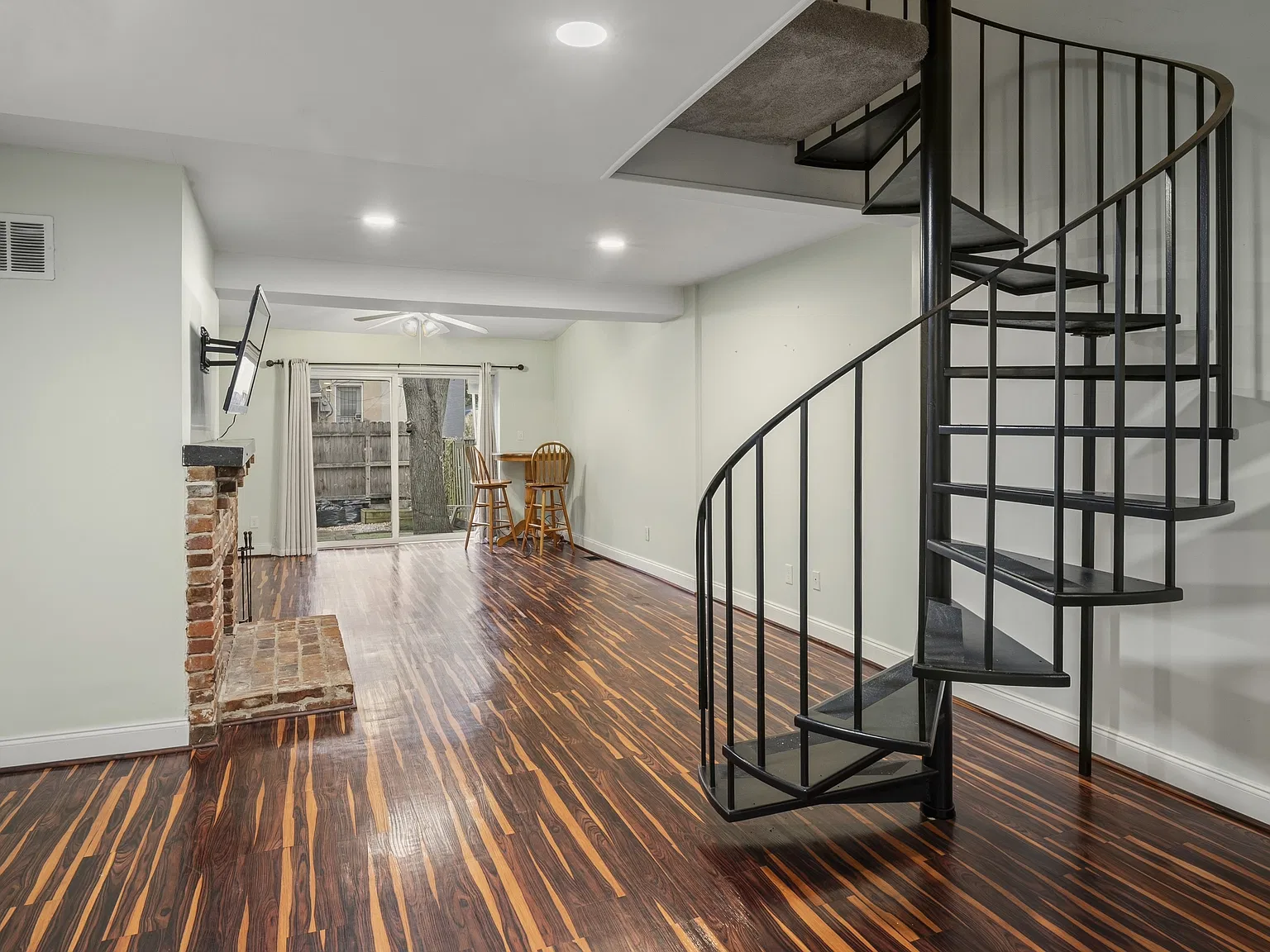 636 Portland Street - 1 — Photo 4