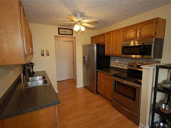 4th image of 9521 Canyon Pass Dr