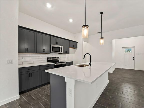 5th image of 5373 Citron Rd